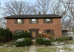 1308 Del Vista Drive, Valparaiso, Indiana, 4 Bedrooms Bedrooms, 9 Rooms Rooms,2 BathroomsBathrooms,Residential,For Sale,Del Vista,NRA835657