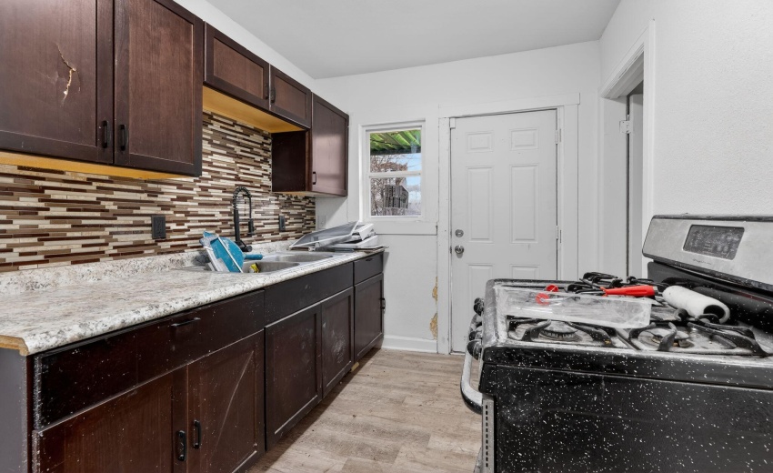 16_beyc69b811cad619e