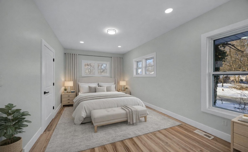4200 Monroe VR master bedroom