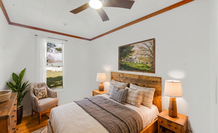 SMA02070 - Bedroom - Farmhouse - 1