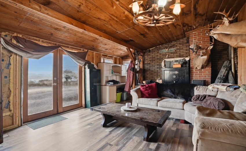 482EGroveStWheatfield_015