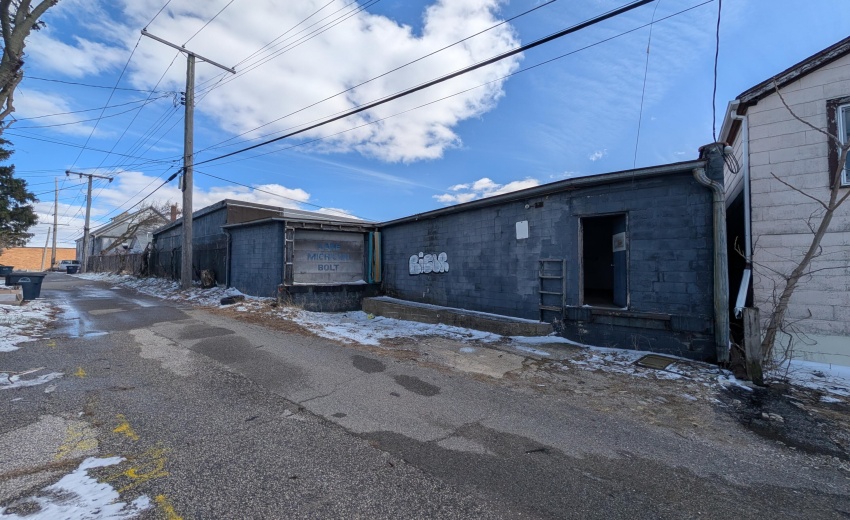 PXL_20260317_191542493