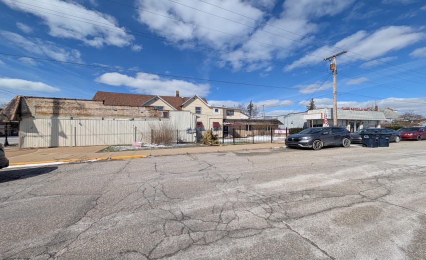 PXL_20260317_192234839