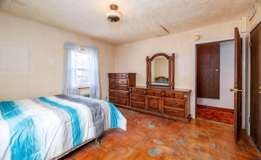 710 Second St Kentland-16