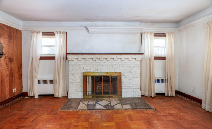 710 Second St Kentland-4