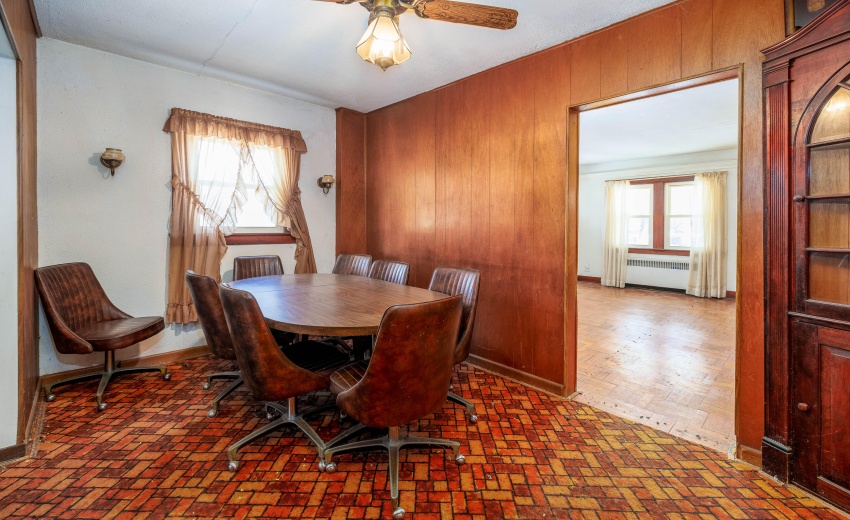 710 Second St Kentland-6