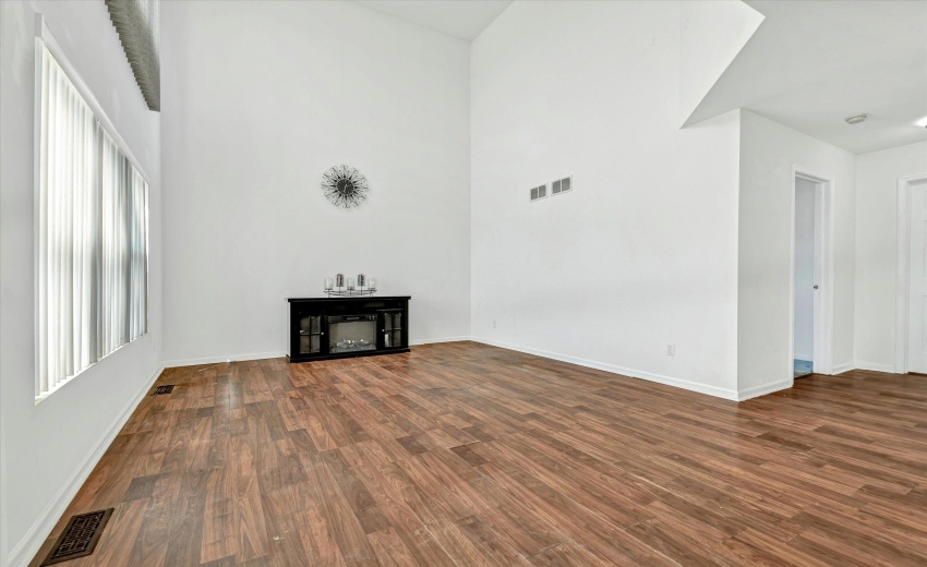 27-1814 Dalemont Way-18