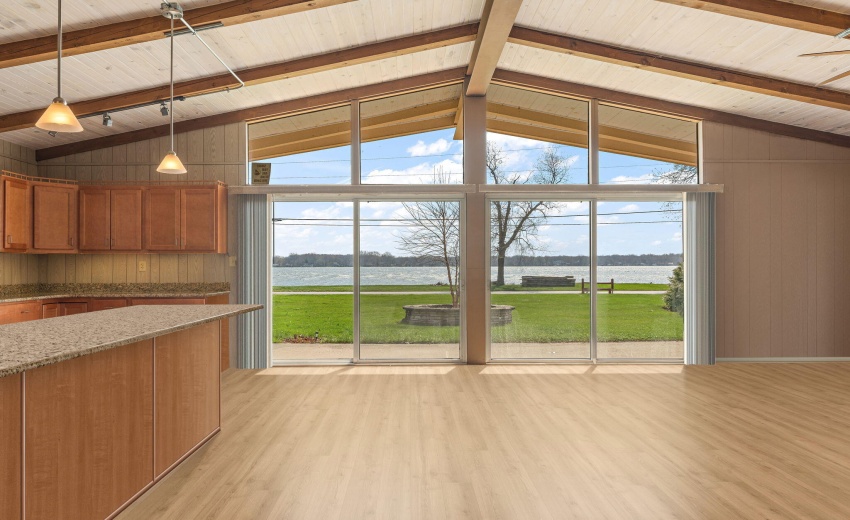 49-web-or-mls-Kitchen.living room -2