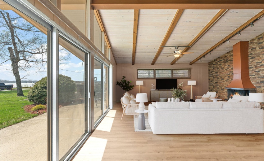 93-web-or-mls-Living Room-1_VS (3)