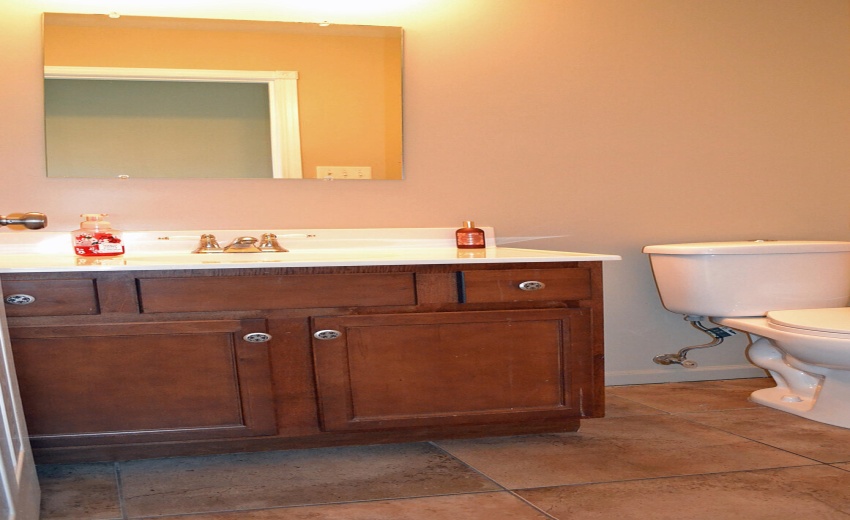 bath halk off kitchen