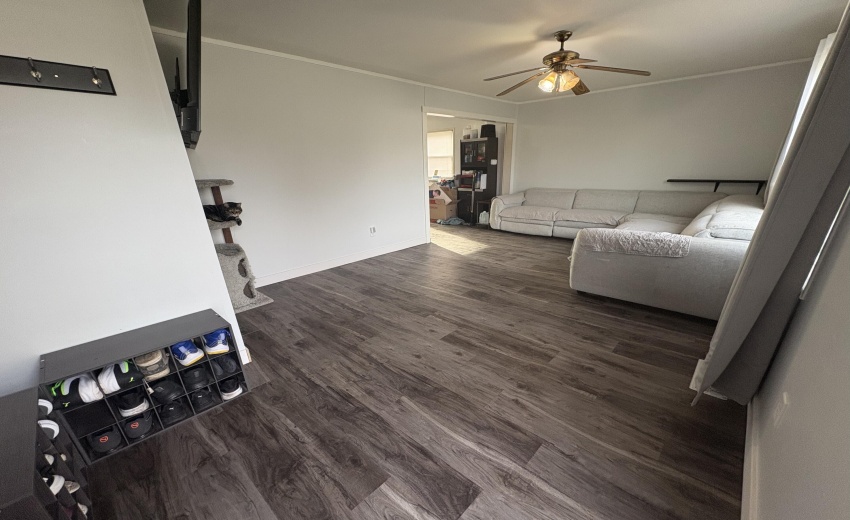 80953D51-EEA8-4FF9-B80B-E1CBD9DD38A6