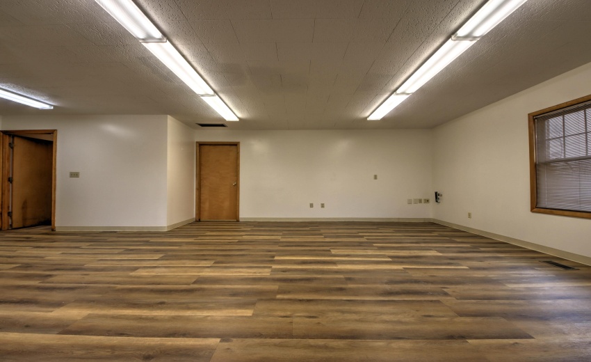 IMG_7463_4_5_6_7_8Interior 3