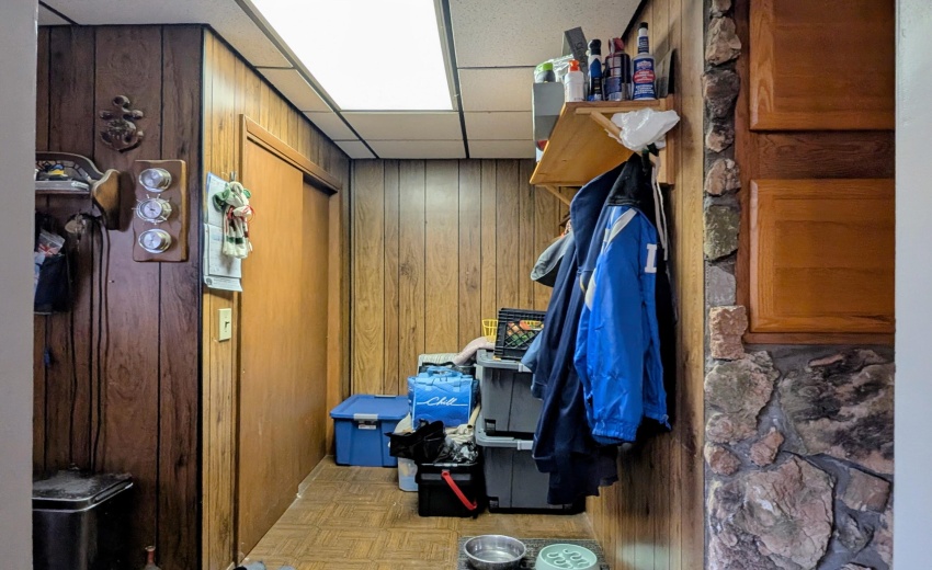 PXL_20250716_222743477.RAW-01.COVER-EDIT