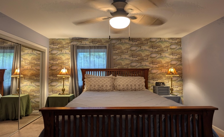 PXL_20250716_215729057.NIGHT.RAW-01.COVE