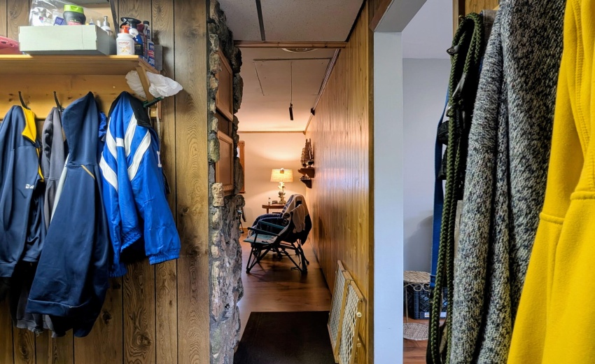 PXL_20250716_222641338.NIGHT.RAW-01.COVE