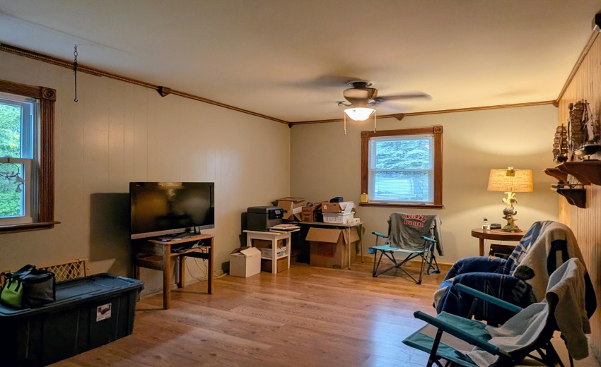 PXL_20250716_222816981.RAW-01.MP.COVER-E