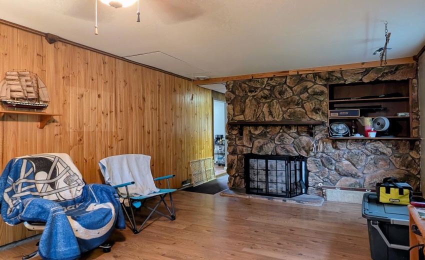 PXL_20250716_222854822.NIGHT.RAW-01.COVE