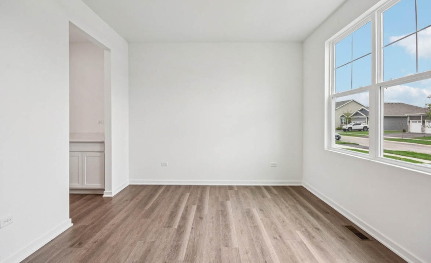 11-web-or-mls-S Greenbriar Dr-S1710-011