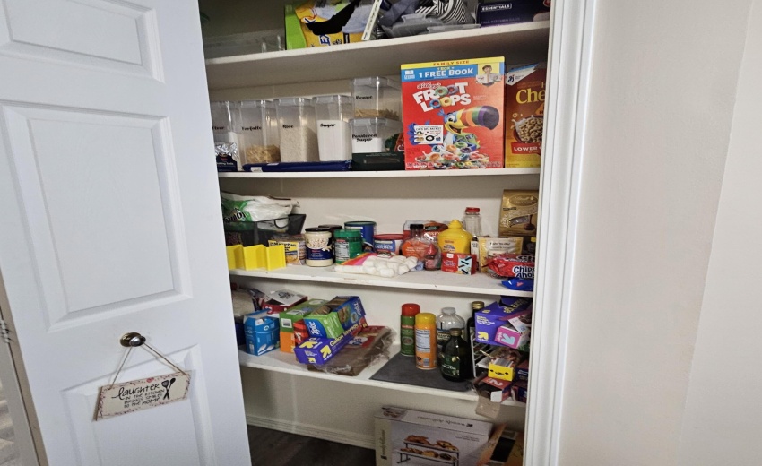 Kitchen pantry