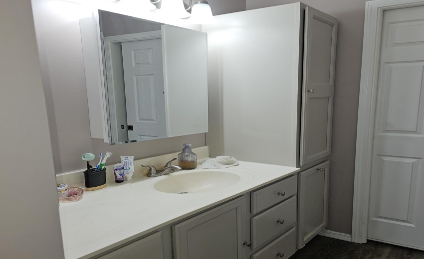 Prim BA sink and cabinet