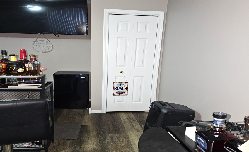 BR 3, sm closet, extra deep