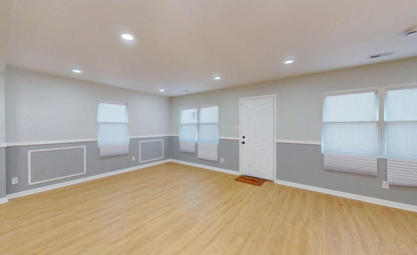 4252-W-21st-Ave-05122025_185714