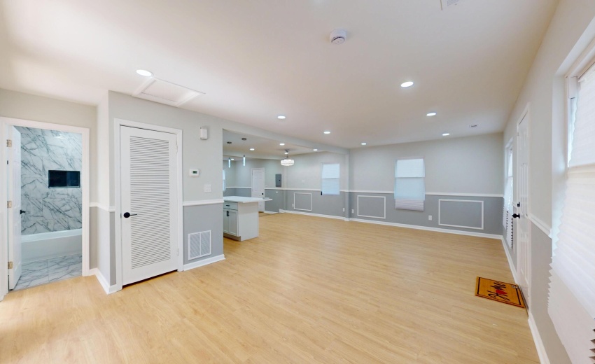 4252-W-21st-Ave-05122025_185503