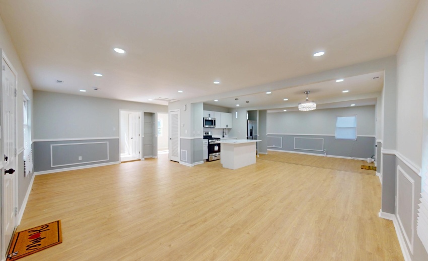 4252-W-21st-Ave-05122025_185441