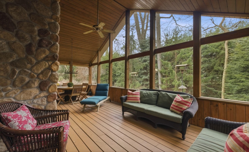 Screened Porch