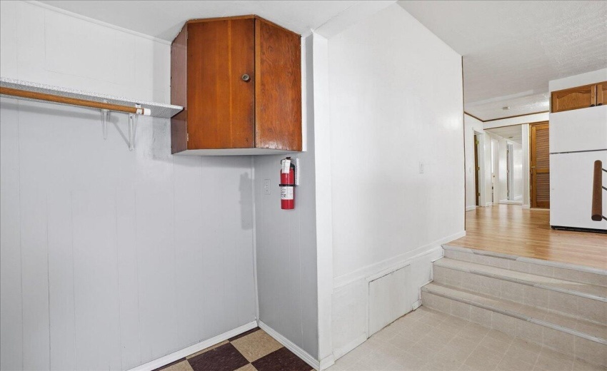 Rear Foyer / Sunroom