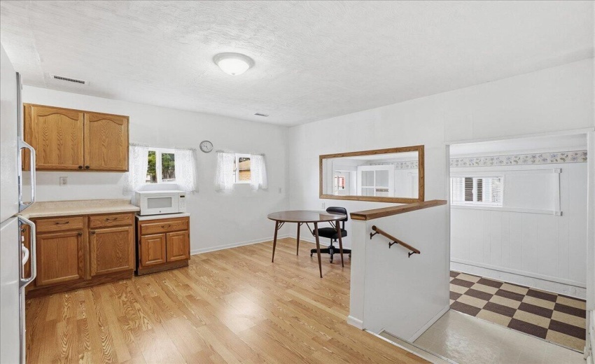 Kitchen & Dining with foyer