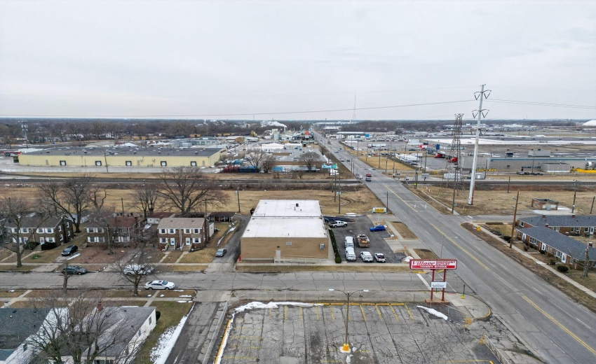 13_2620_165th_St_Hammond_IN_46323-Exteri