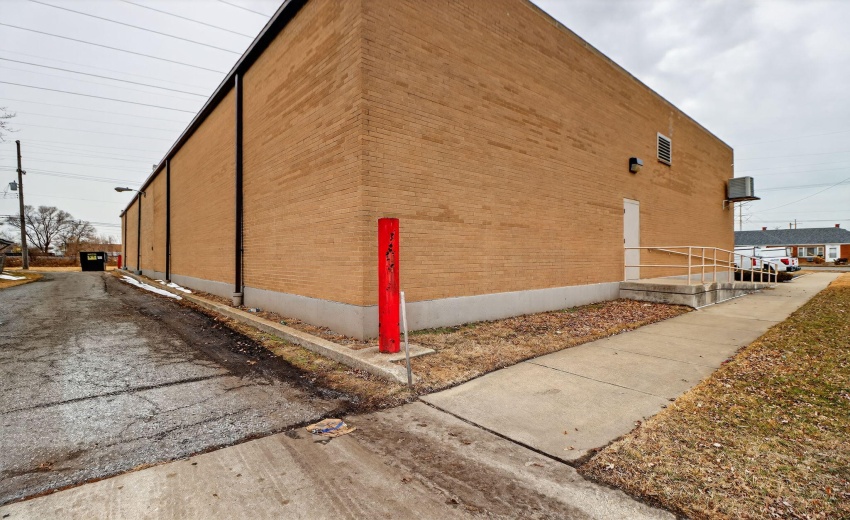 25_2620_165th_St_Hammond_IN_46323-Exteri