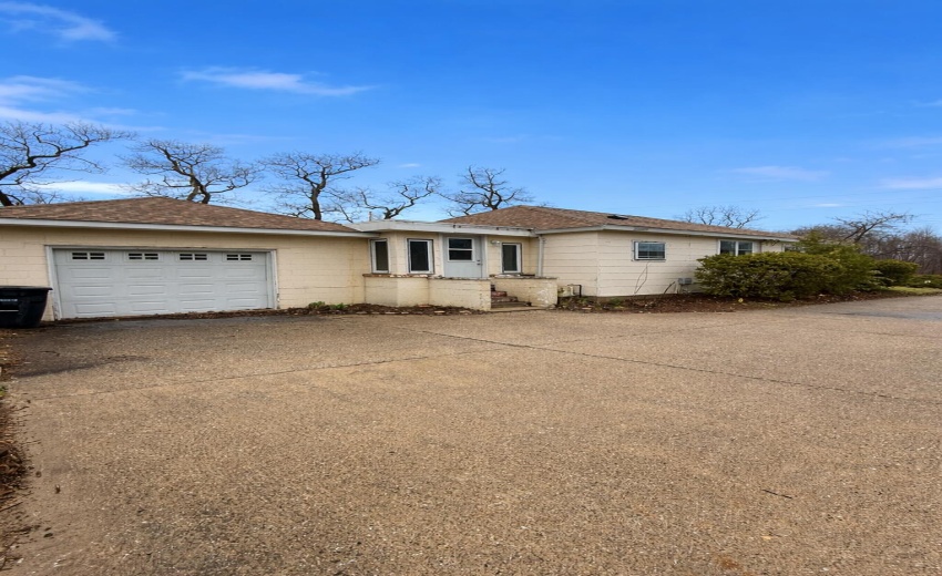 1FA983A6-DA53-4215-952C-29993E35FC6B