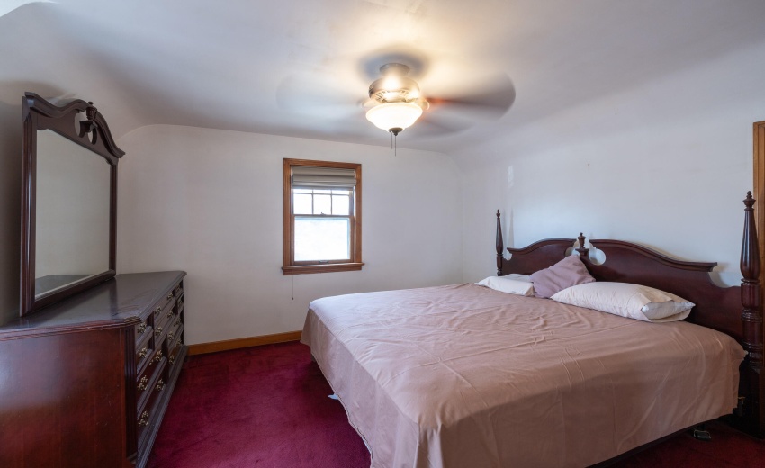 1221 W 142nd East Chicago-36