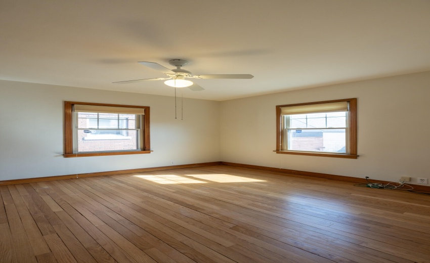 1221 W 142nd East Chicago-30