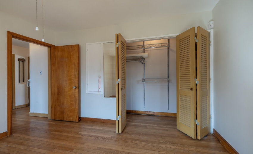 1221 W 142nd East Chicago-32