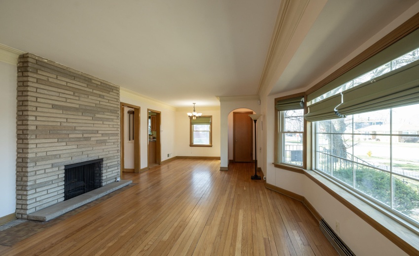 1221 W 142nd East Chicago-24