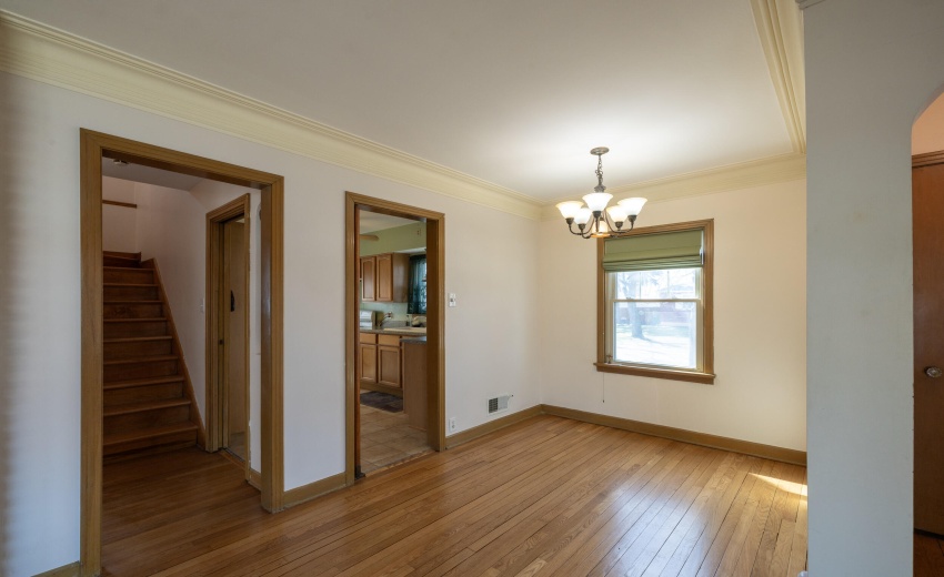 1221 W 142nd East Chicago-23