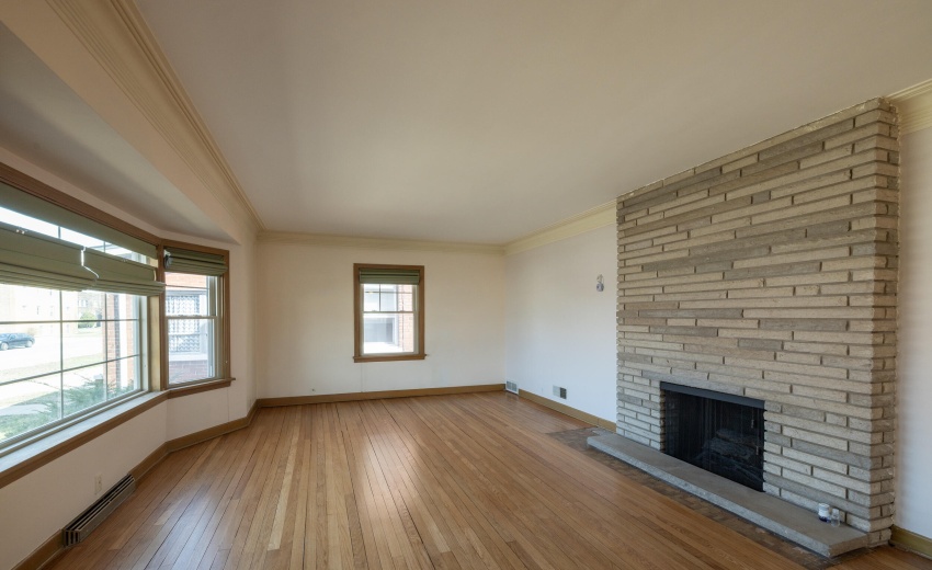 1221 W 142nd East Chicago-21