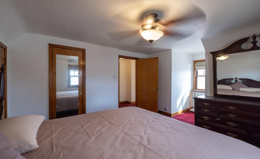 1221 W 142nd East Chicago-38