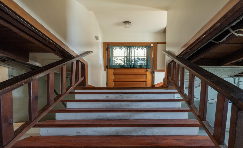 1221 W 142nd East Chicago-51