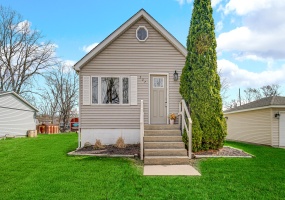 337 Dearborn Street, Hobart, Indiana, 3 Bedrooms Bedrooms, 8 Rooms Rooms,1 BathroomBathrooms,Residential,For Sale,Dearborn,NRA836079