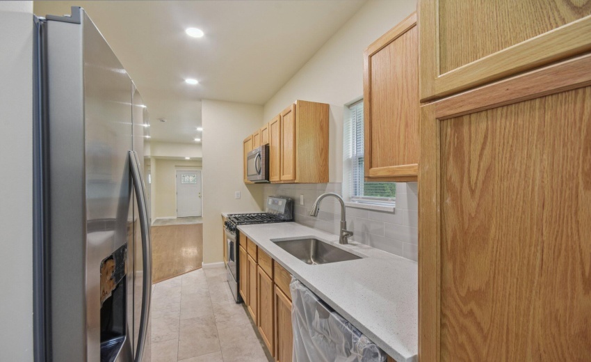 12-web-or-mls-Polk St-S1007-012