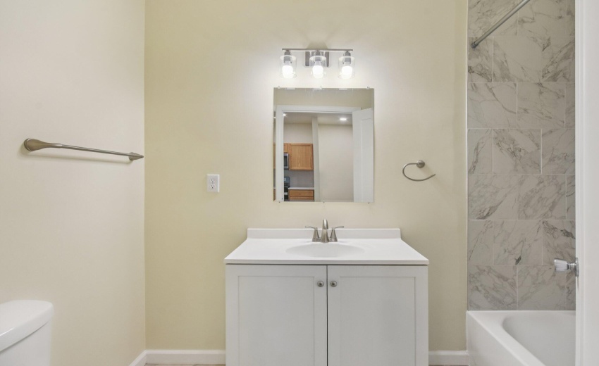 29-web-or-mls-Polk St-S1007-029