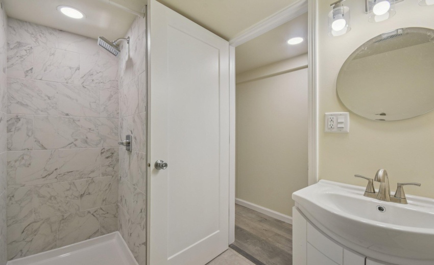 23-web-or-mls-Polk St-S1007-023