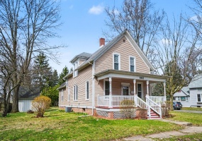 602 D Street, La Porte, Indiana, 3 Bedrooms Bedrooms, 9 Rooms Rooms,2 BathroomsBathrooms,Residential,For Sale,D,NRA836093