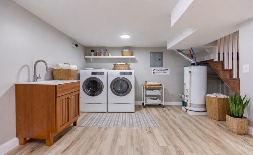 743 Buchanan St - Virtually Staged - 37