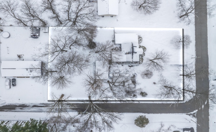 XYEdgemooreDRONE0010