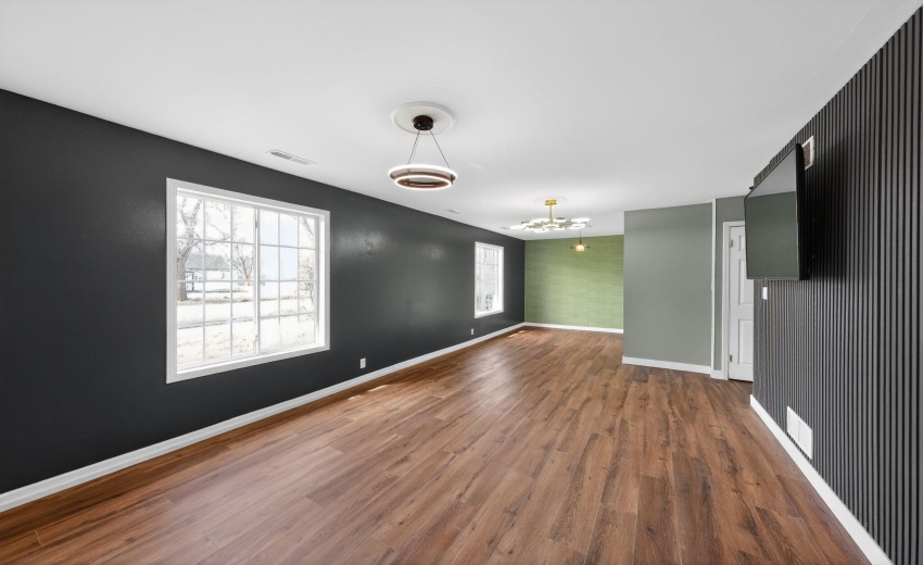 11_1908_Central_Dr_Gary_IN_46407_USA-Liv